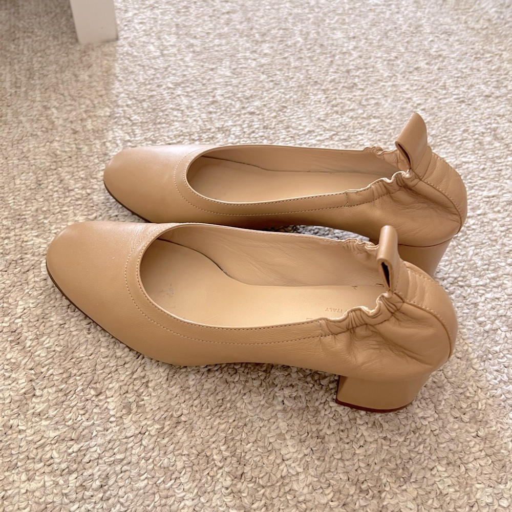 Everlane The Italian Leather Day Heel, size 7, color: Light Taupe